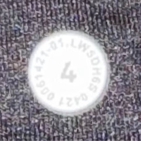 LULULEMON Align Black 28” Joggers Size 4 - Picture 10 of 14